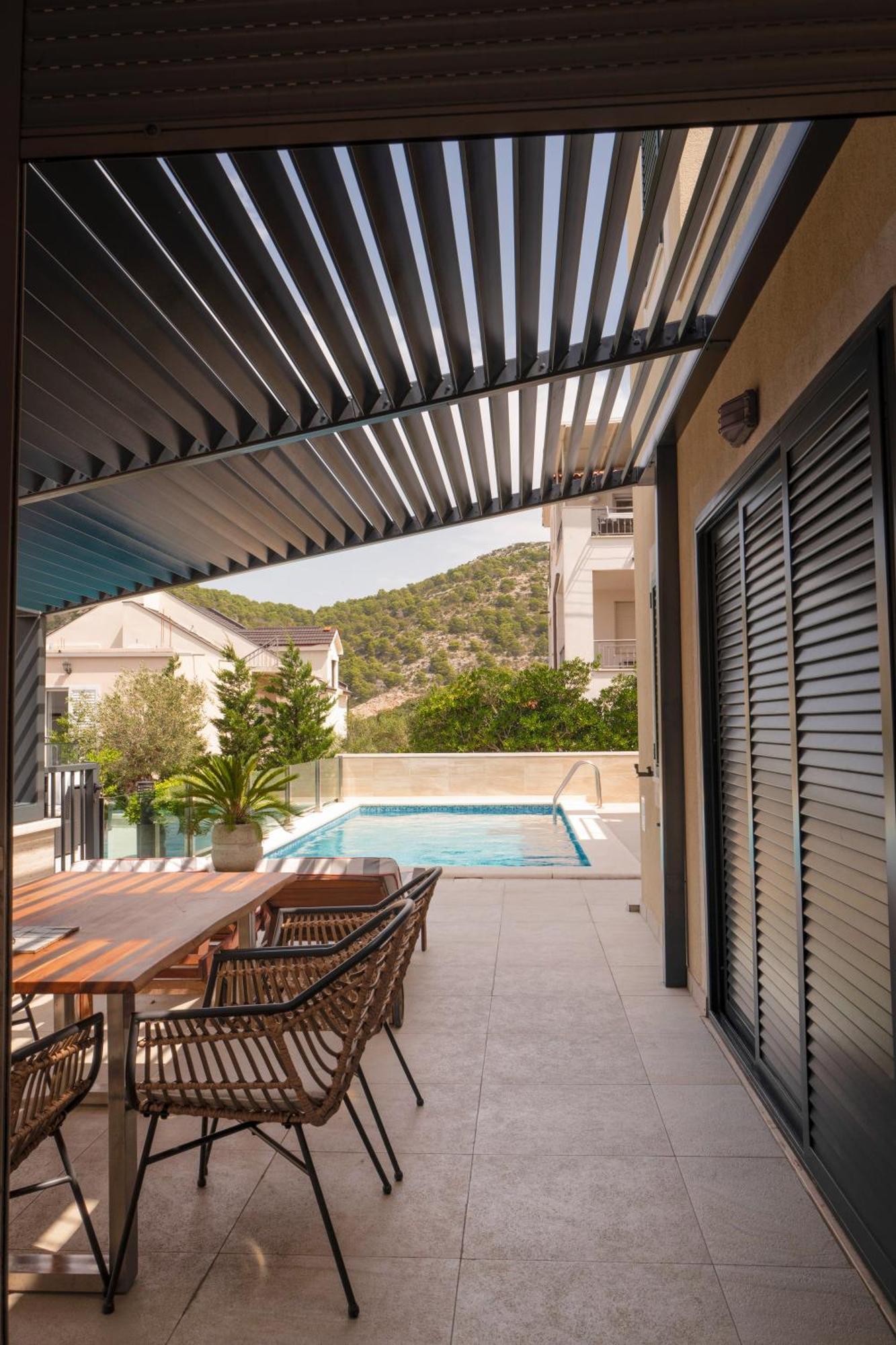 Villa Royale With Pool Χβαρ Εξωτερικό φωτογραφία