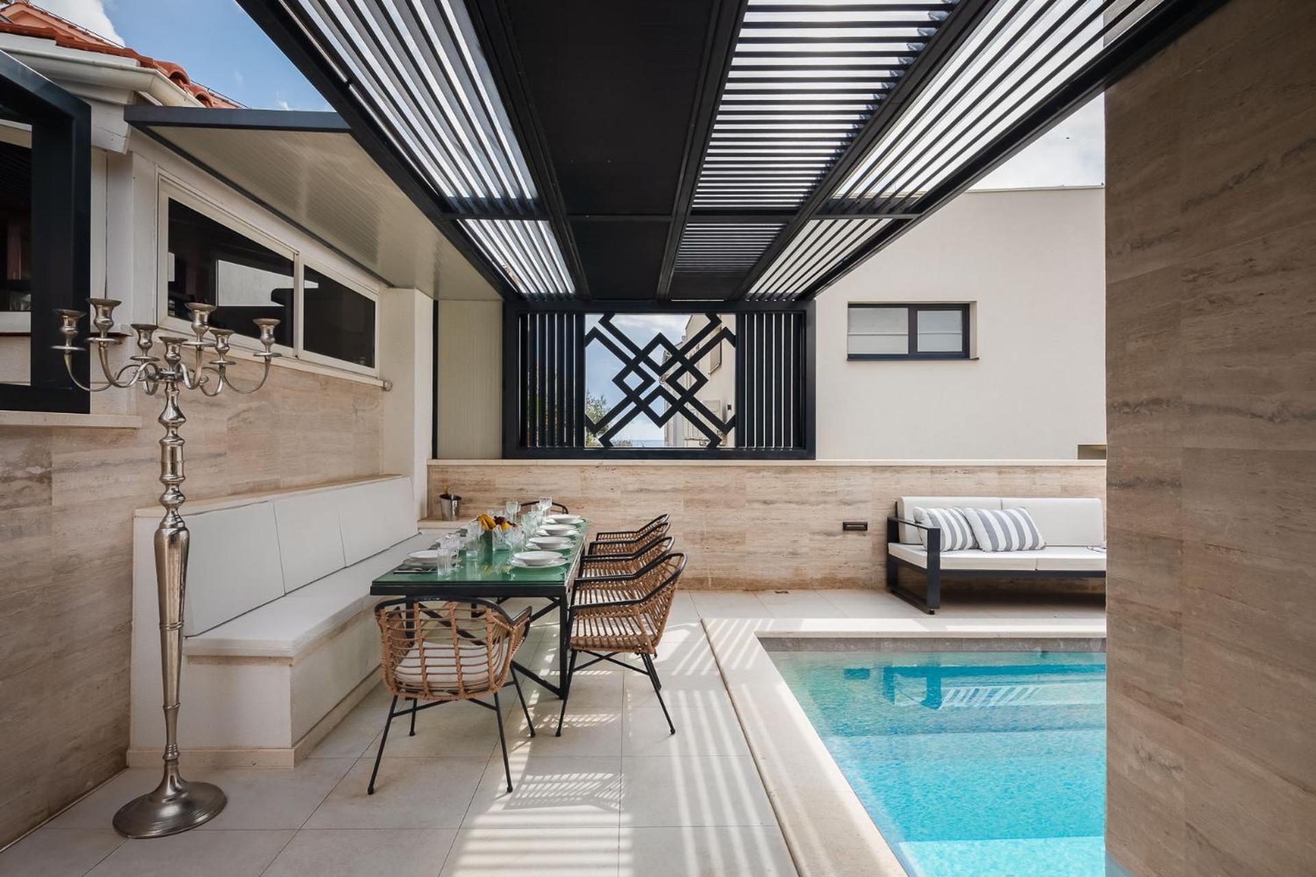 Villa Royale With Pool Χβαρ Εξωτερικό φωτογραφία