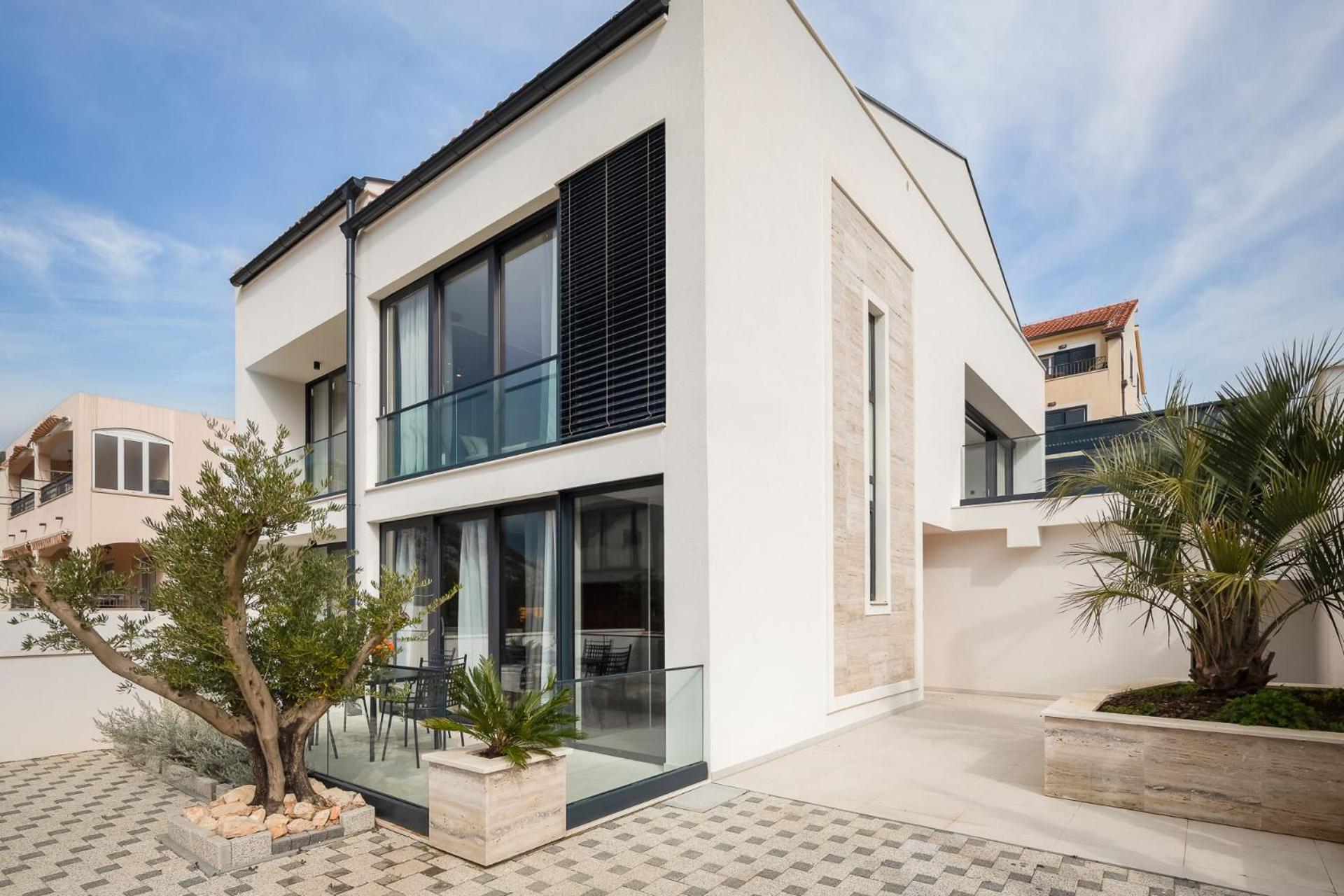 Villa Royale With Pool Χβαρ Εξωτερικό φωτογραφία