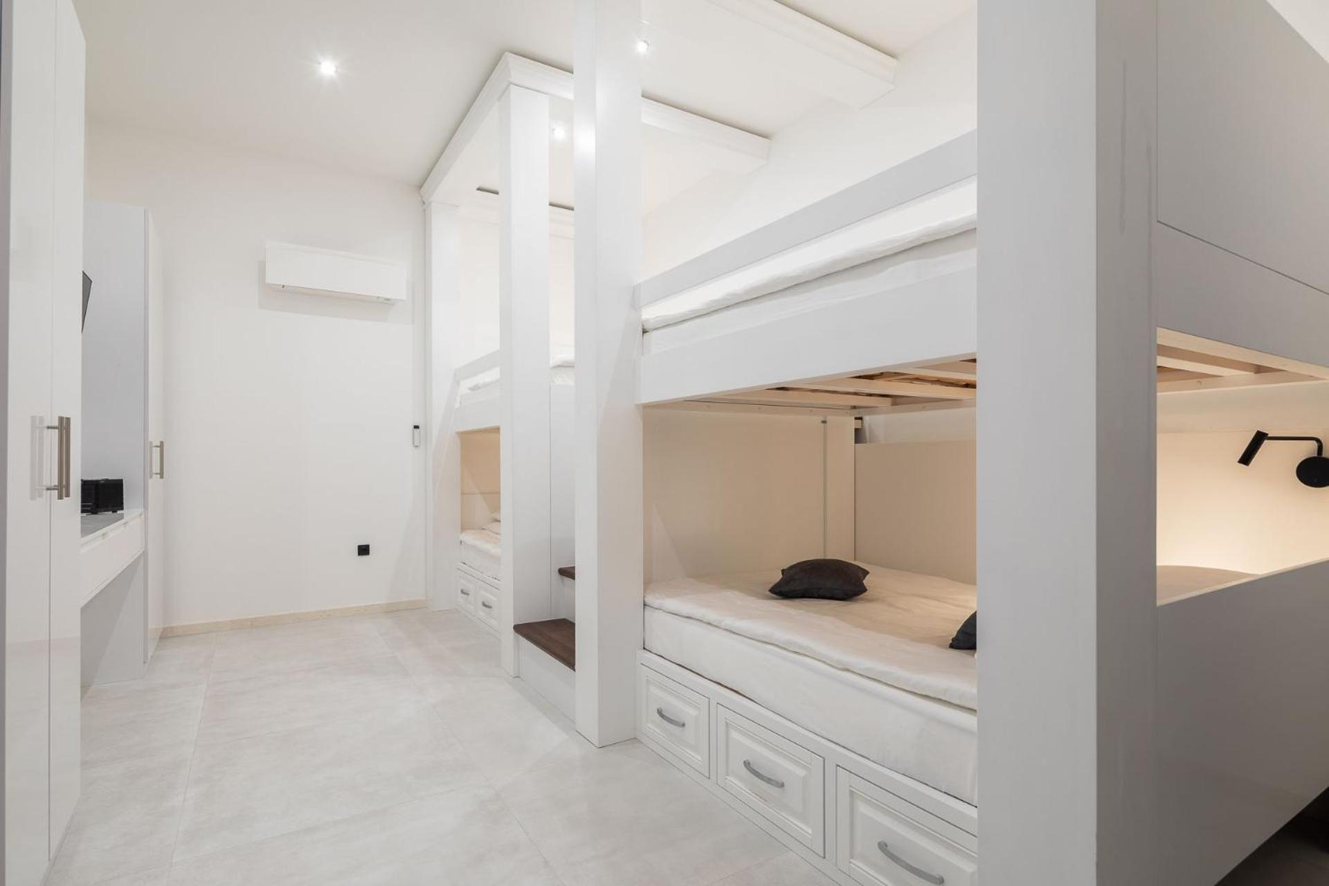 Villa Royale With Pool Χβαρ Εξωτερικό φωτογραφία