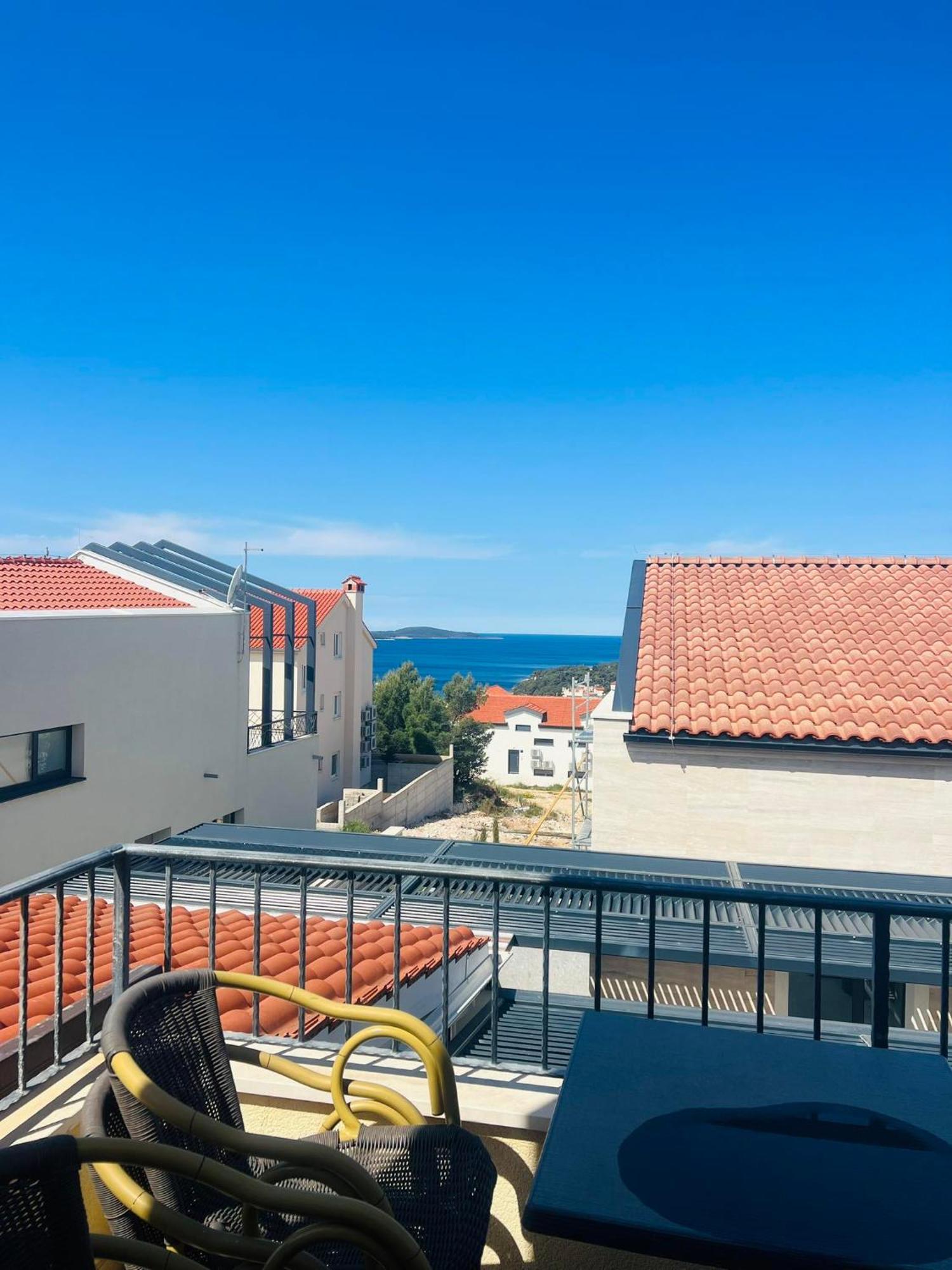 Villa Royale With Pool Χβαρ Εξωτερικό φωτογραφία