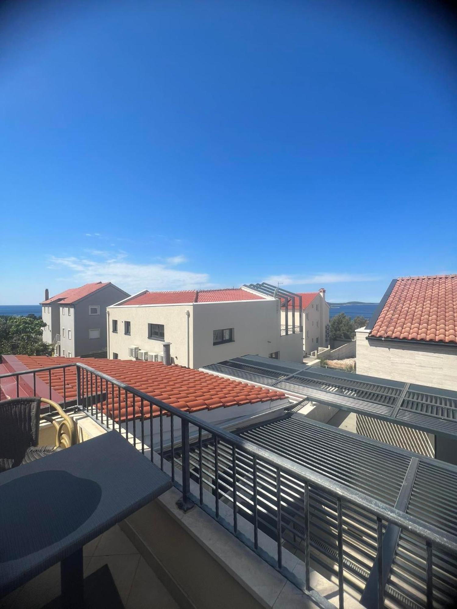Villa Royale With Pool Χβαρ Εξωτερικό φωτογραφία