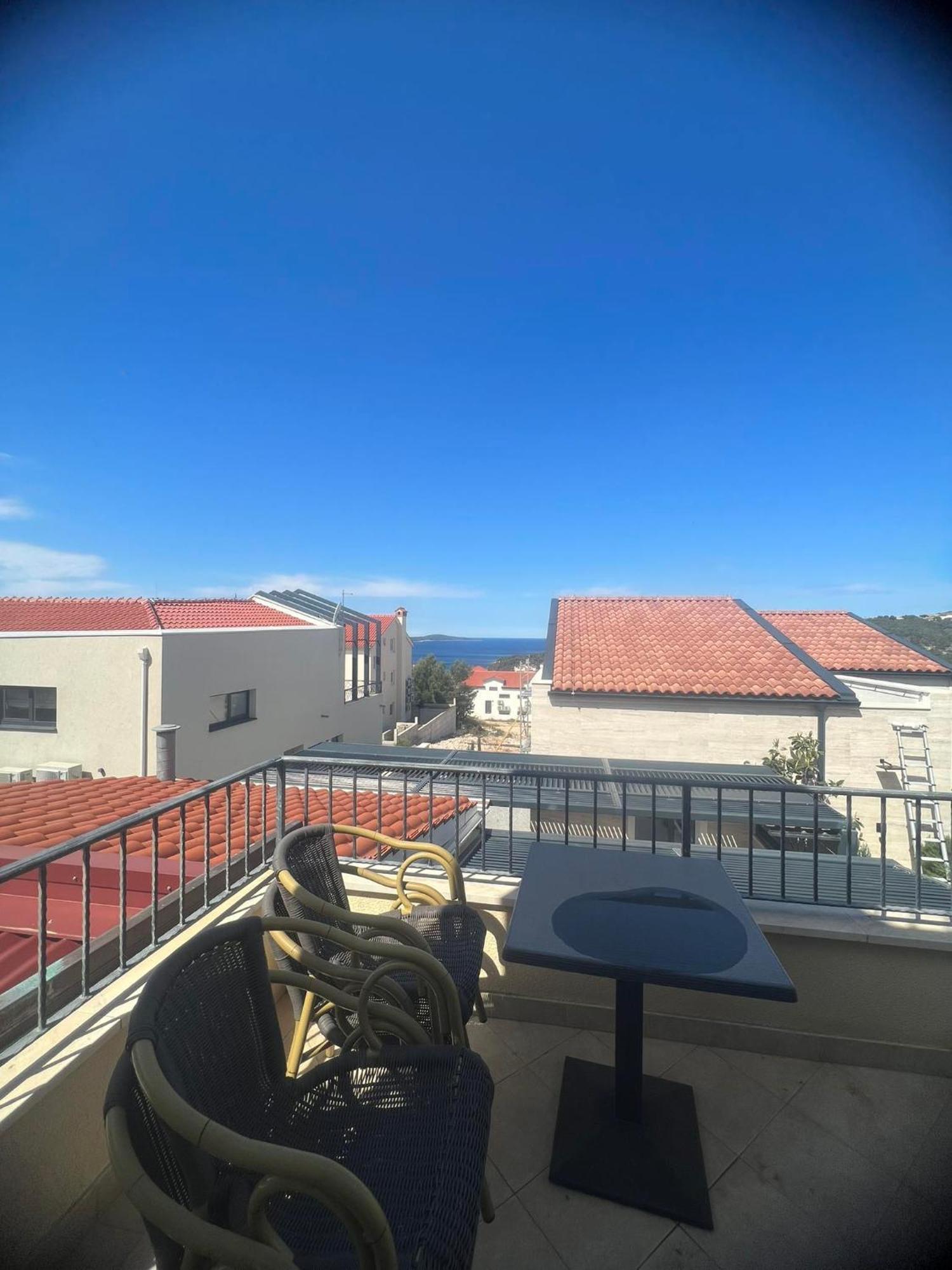 Villa Royale With Pool Χβαρ Εξωτερικό φωτογραφία
