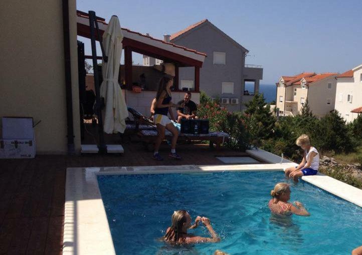 Villa Royale With Pool Χβαρ Εξωτερικό φωτογραφία